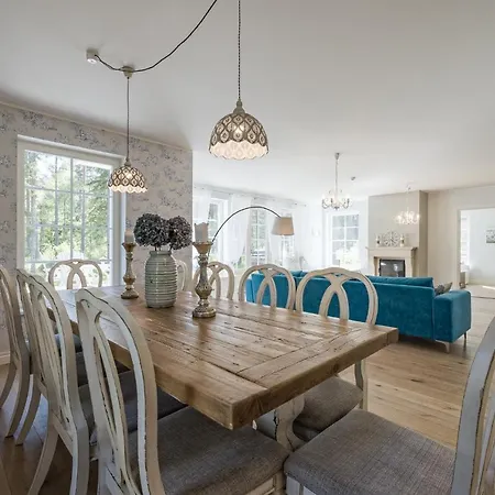 Дом отдыха De La *